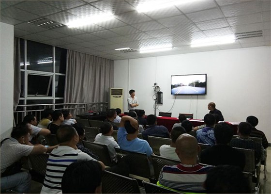 郴汽集團永興分公司，全面?zhèn)鋺?zhàn)&ldquo;安全生產(chǎn)月&rdquo;&ldquo;安全生產(chǎn)萬里行&rdquo;活動