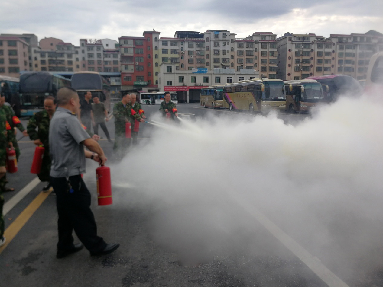 郴汽集團(tuán)城際大巴站開展2020年消防、反恐、應(yīng)急救援演練
